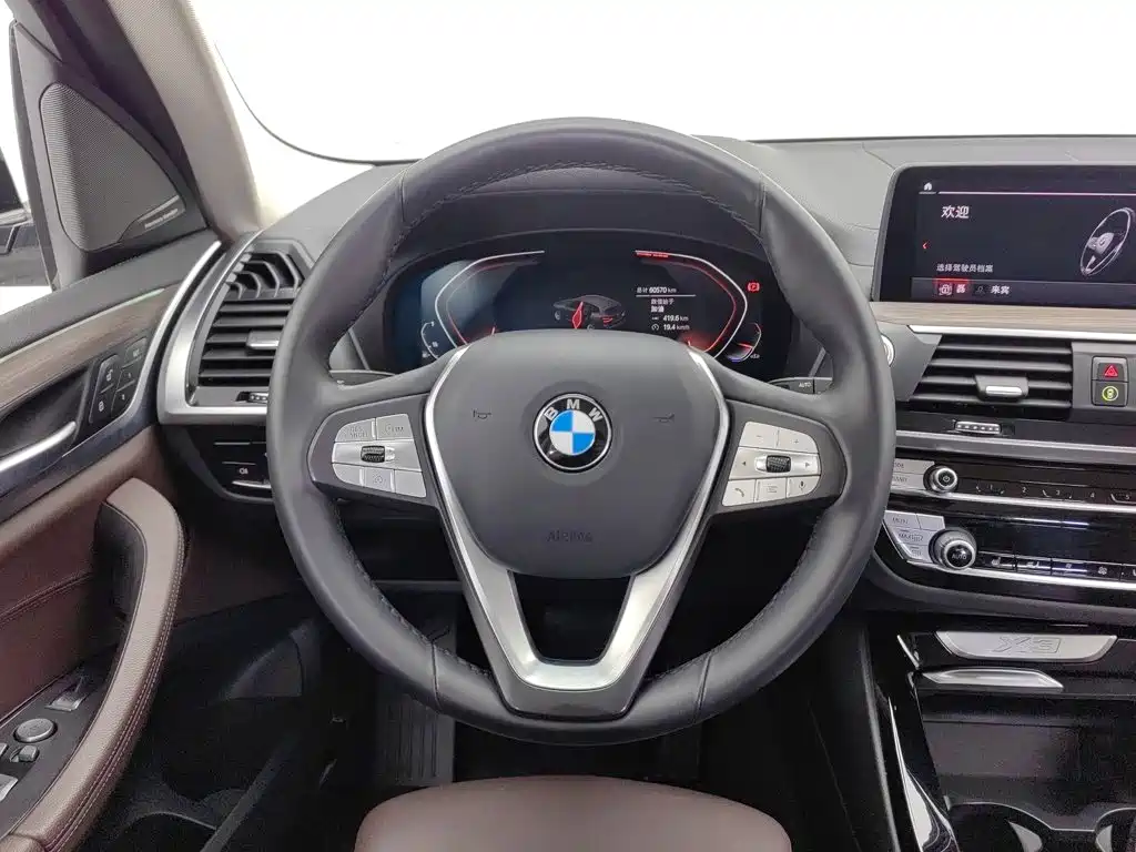 BMW X3 — миниатюра 11