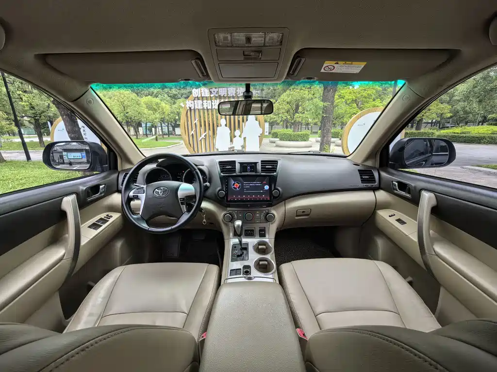 Toyota Highlander — миниатюра 5
