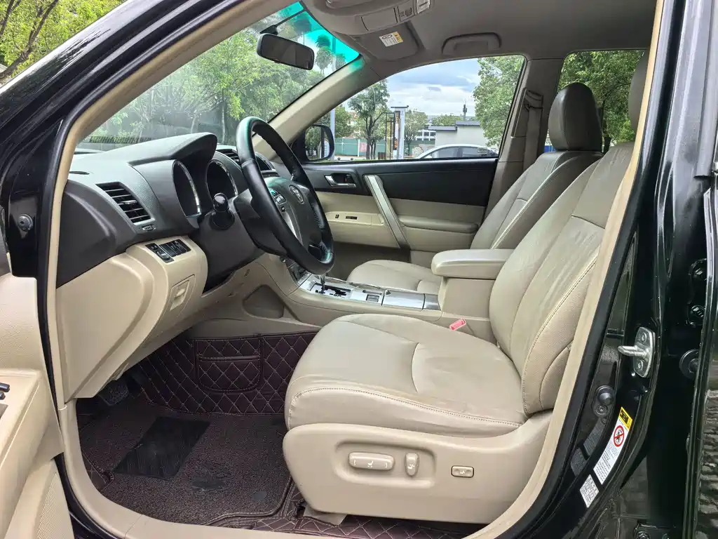 Toyota Highlander — миниатюра 4