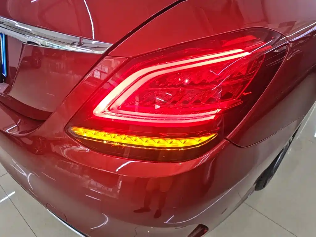 Mercedes-Benz C-Class — миниатюра 8