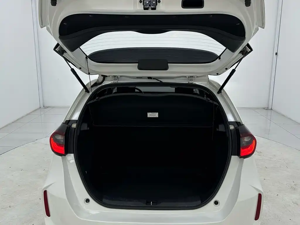 Honda Fit — миниатюра 16