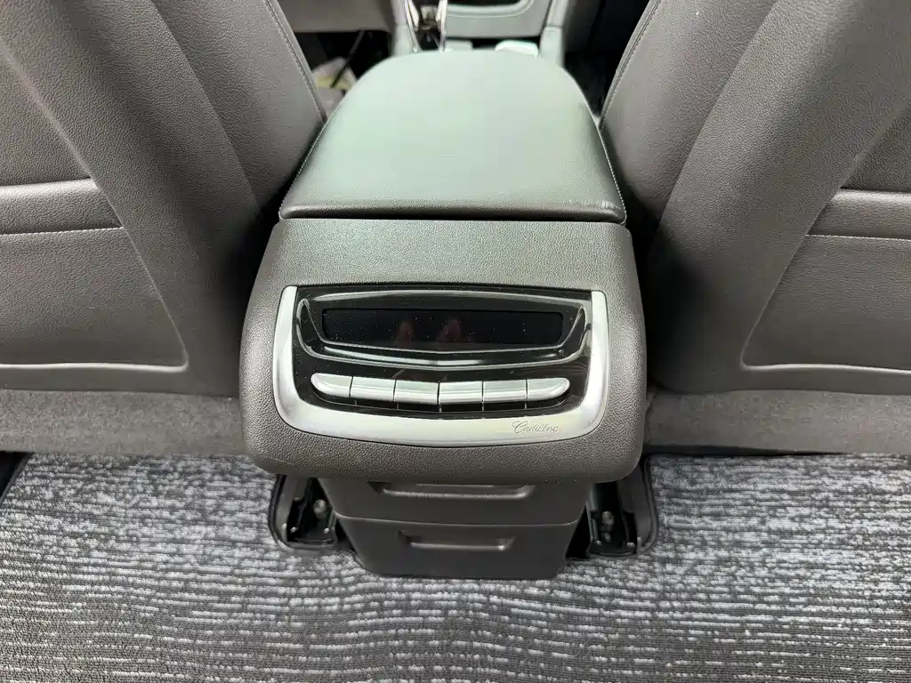 Cadillac XT6 — миниатюра 29