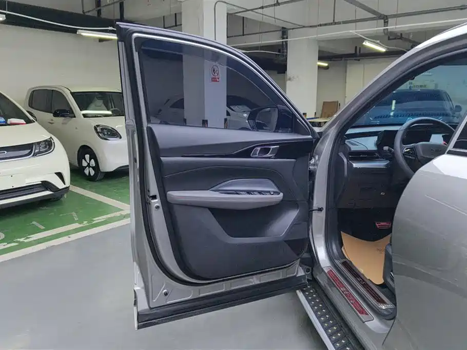 CHANGAN CHANGAN AUCHAN Z6