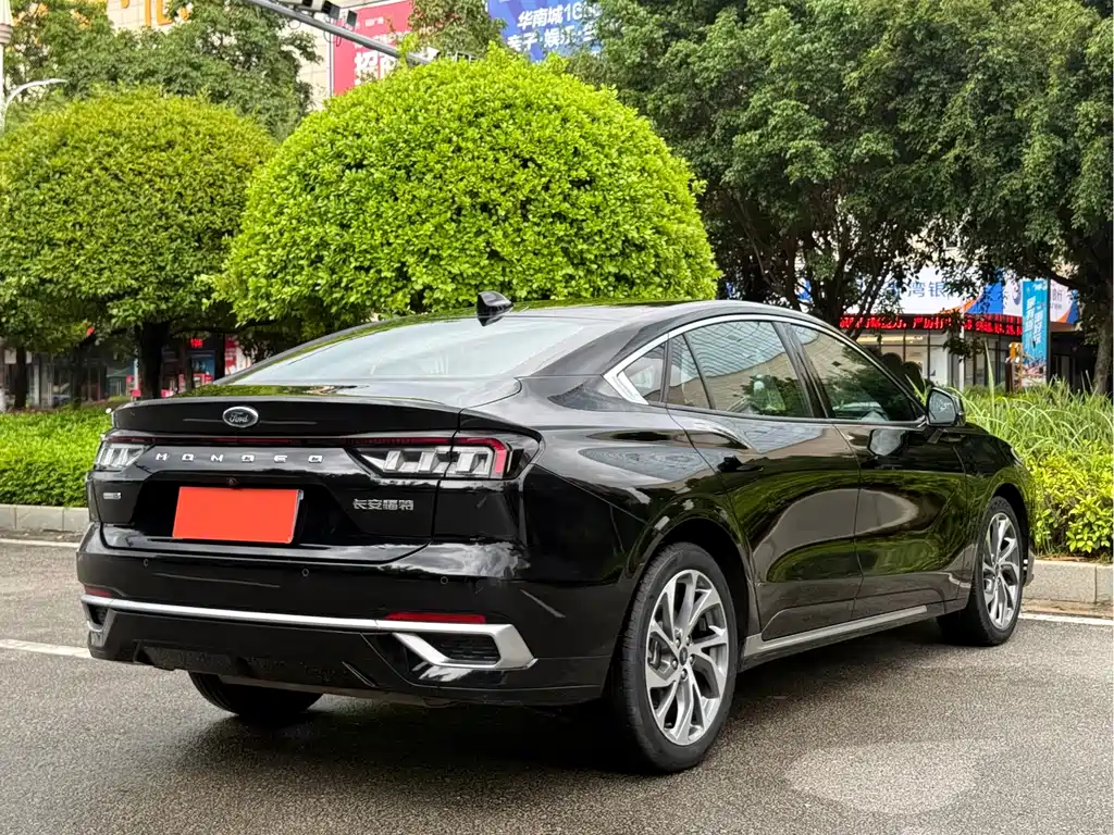 Ford Mondeo — миниатюра 4