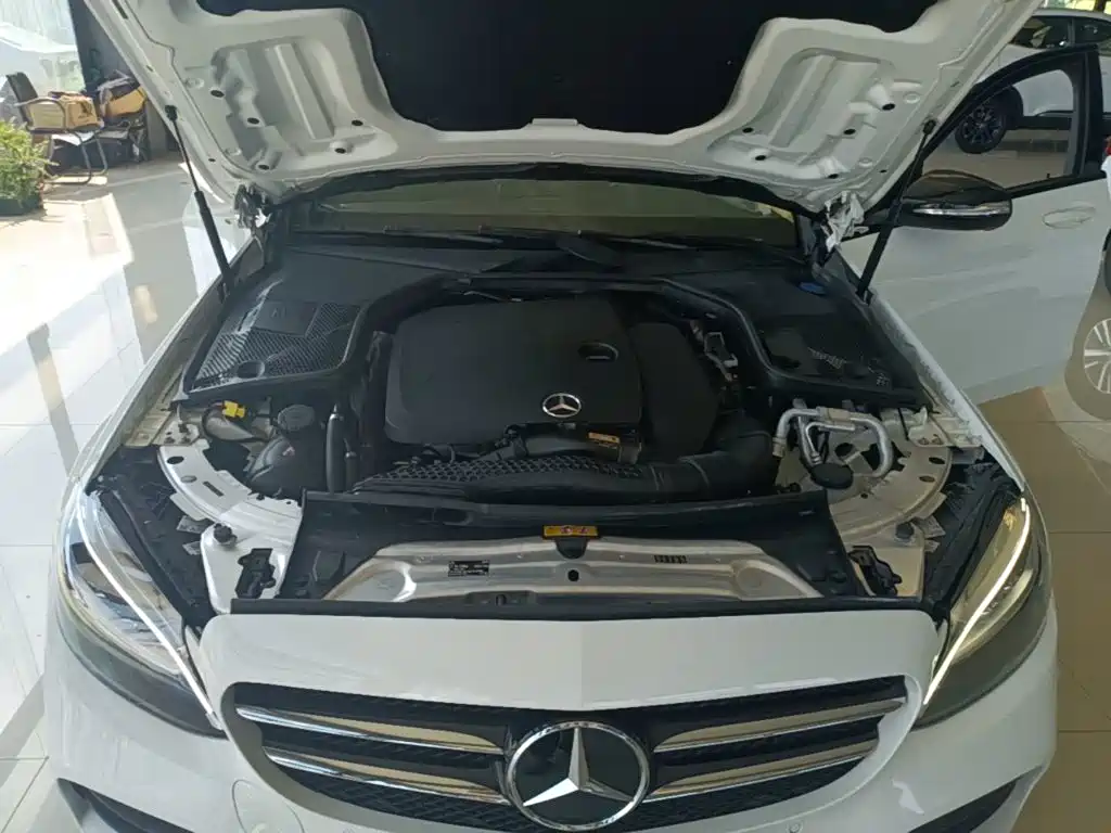 Mercedes-Benz C-Class — миниатюра 20