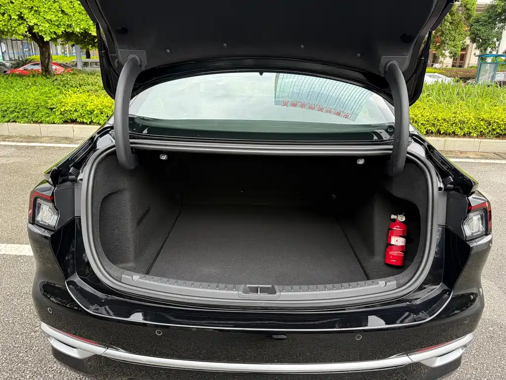 Ford Mondeo — миниатюра 18
