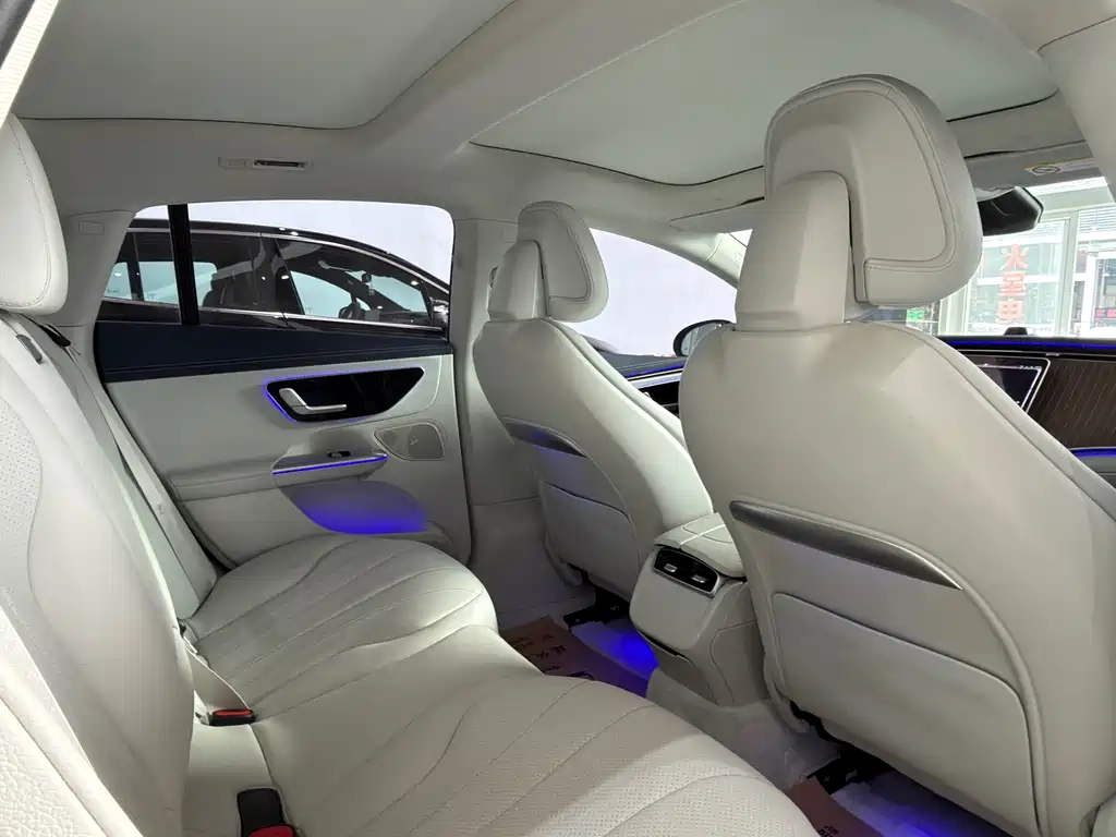 Mercedes-Benz EQE 2022 350 Luxury