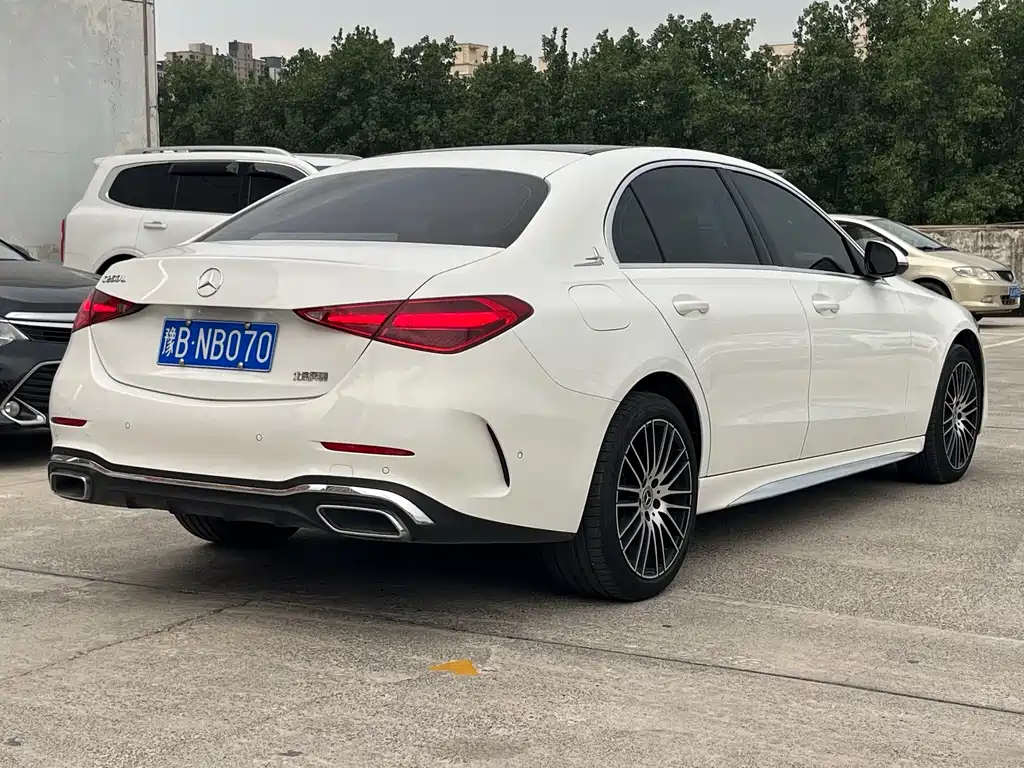 Mercedes-Benz C-Class — миниатюра 7
