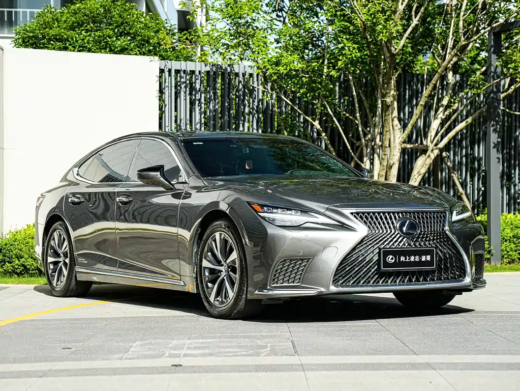 Lexus LS 2021 500h
