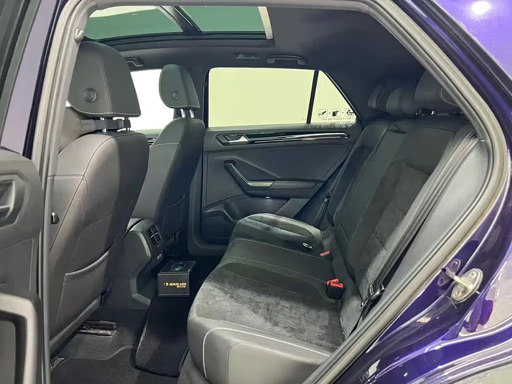 Volkswagen T-Roc — миниатюра 4