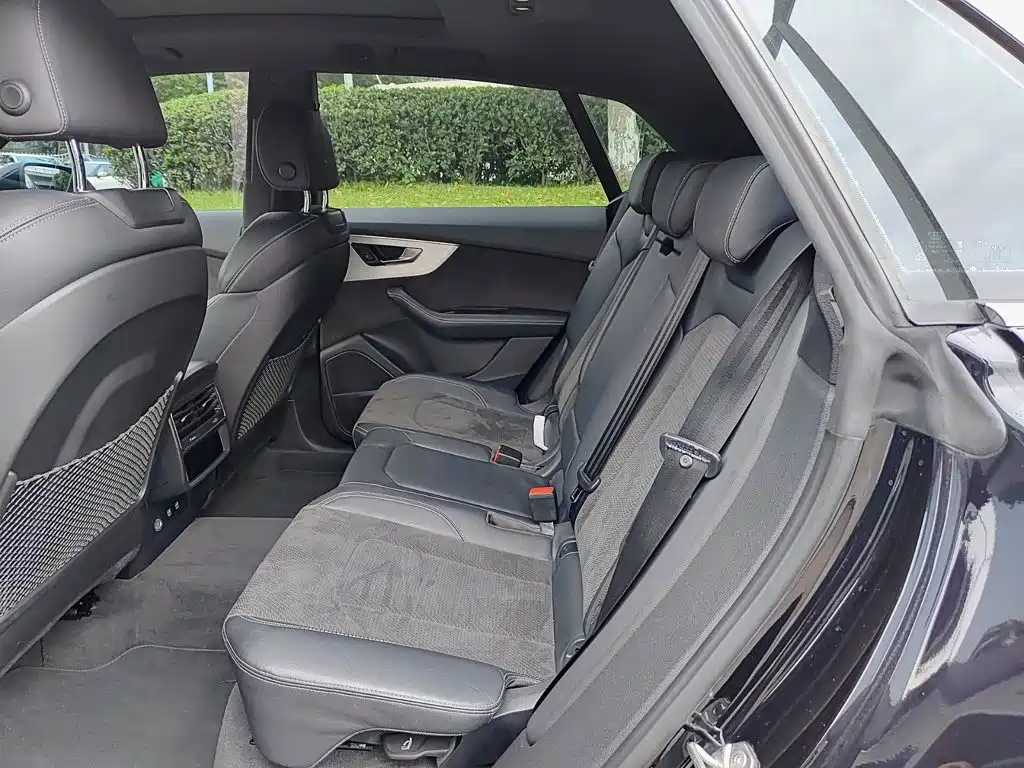 Audi Q8 — миниатюра 8
