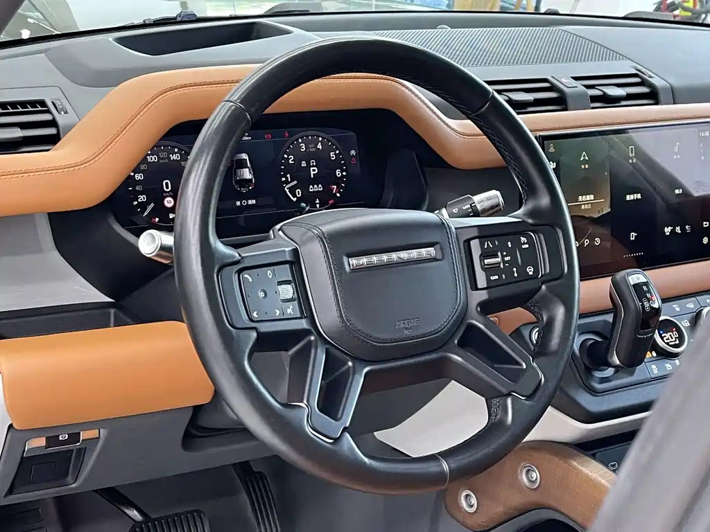 Land Rover Defender — миниатюра 5