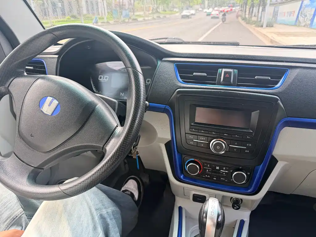 Yuan Cheng Yuan Cheng E5 — миниатюра 5