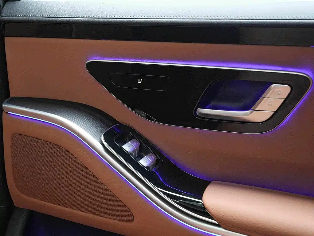 Mercedes-Benz S-Class — миниатюра 17