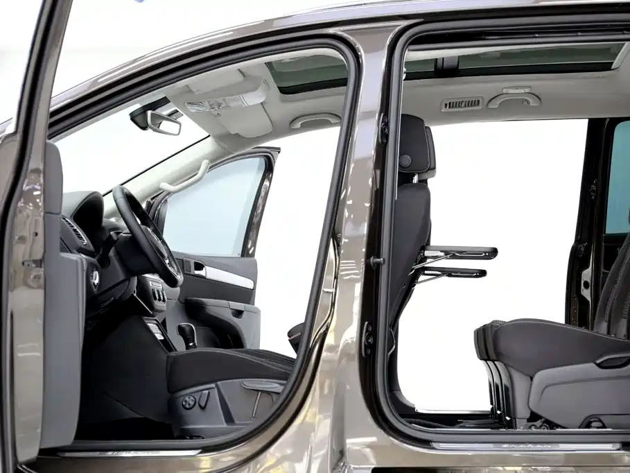 Volkswagen Sharan — миниатюра 6