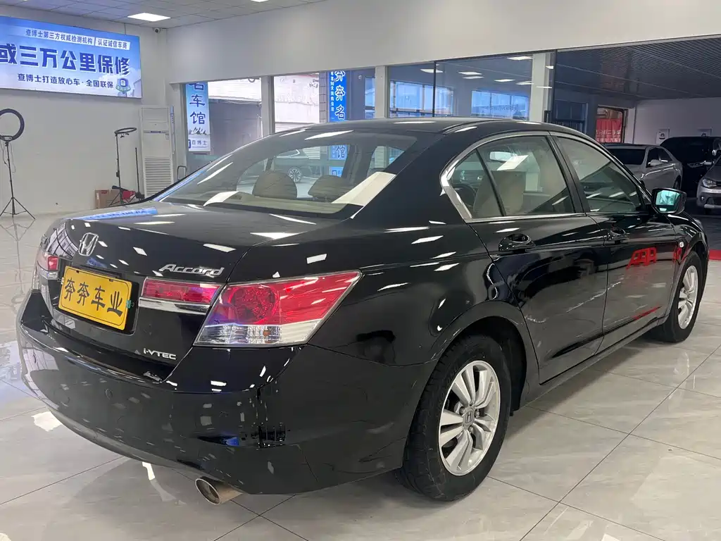 Honda Accord — миниатюра 7