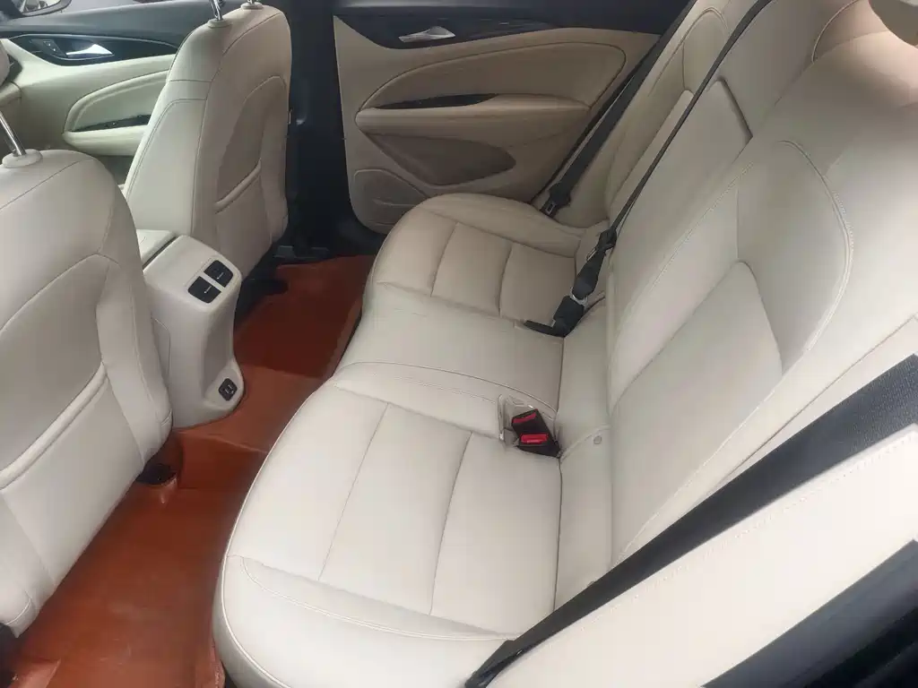 Buick Regal 2021 552T Elite
