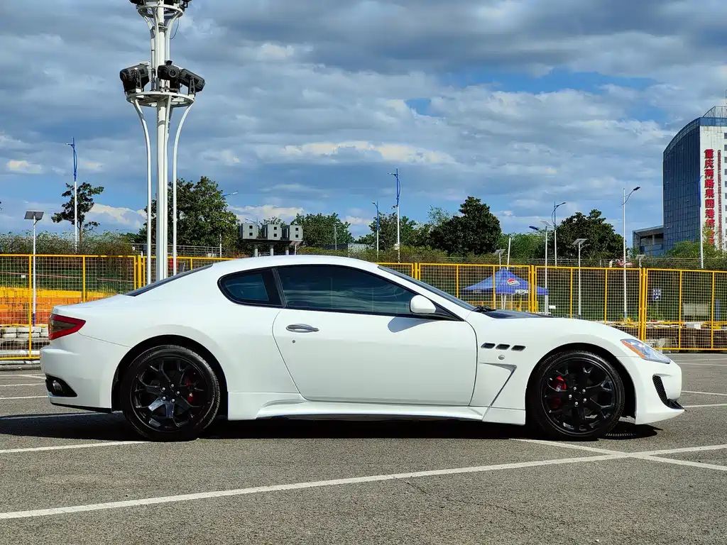 Maserati GranTurismo — миниатюра 4