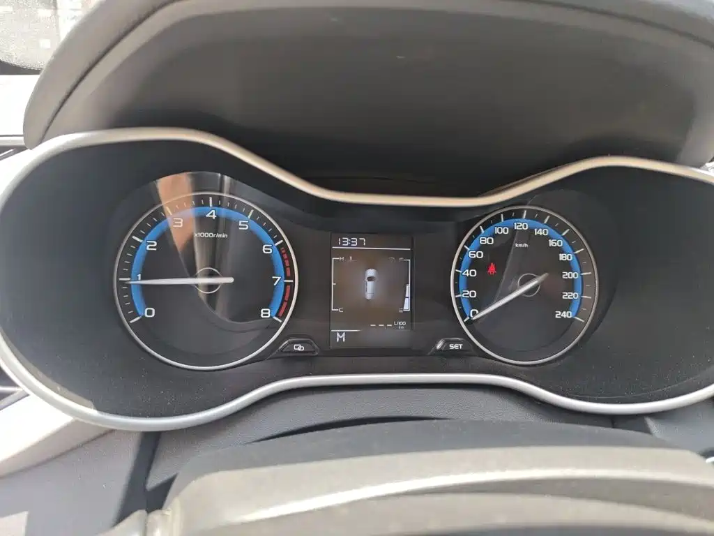 Geely Emgrand — миниатюра 4