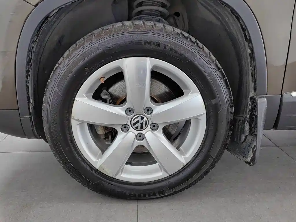 Volkswagen Tiguan — миниатюра 17