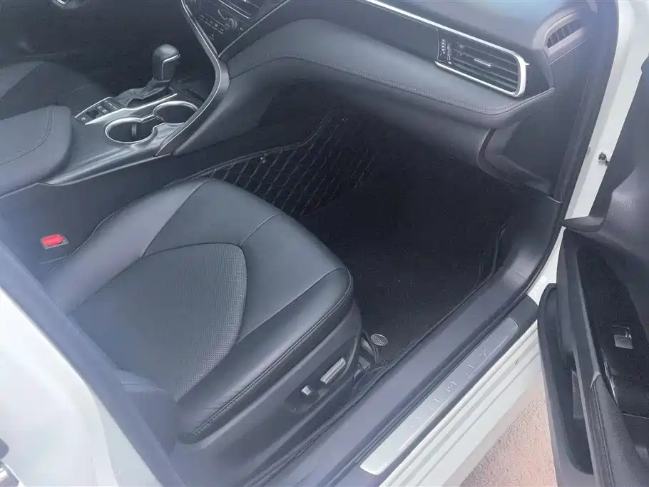 Toyota Camry 2023 2.5HG Luxury