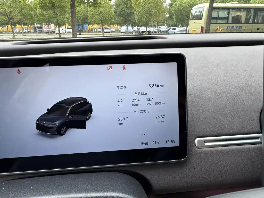 Leapmotor Leapmotor C11 — миниатюра 22