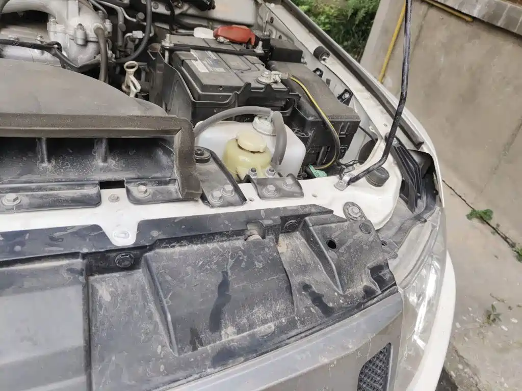 Mitsubishi Pajero (Import) — миниатюра 21