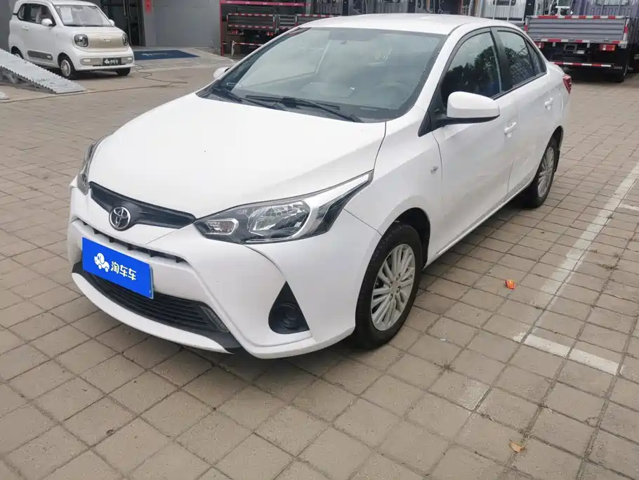 Toyota Yaris L
