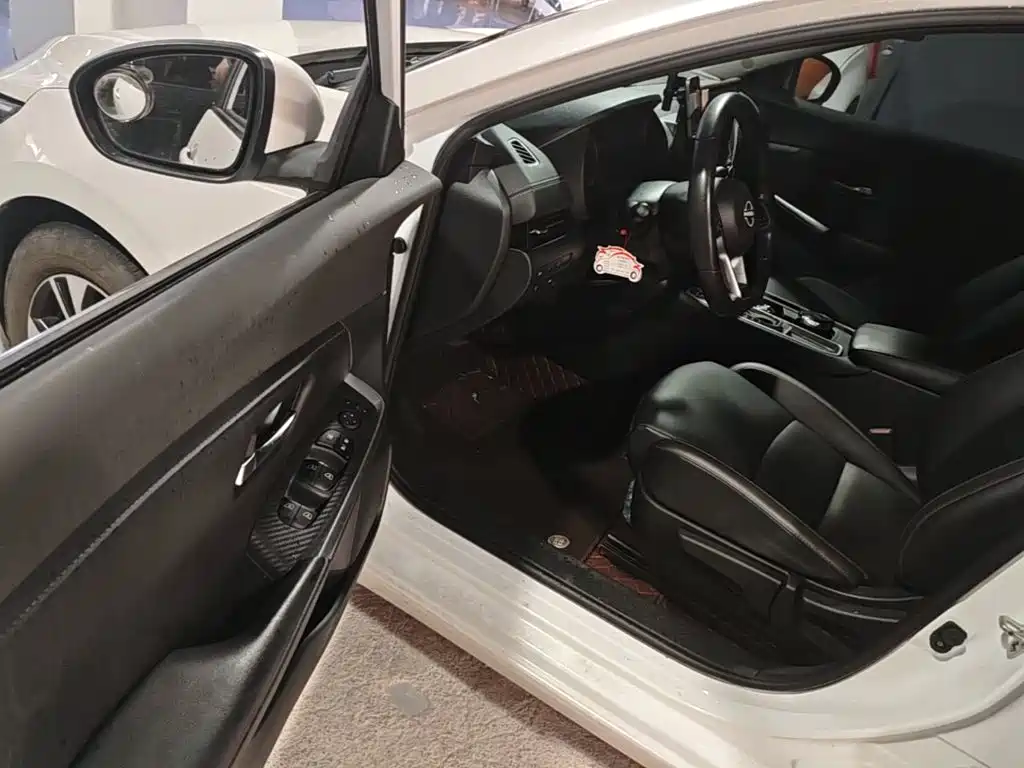 Nissan Sylphy — миниатюра 16