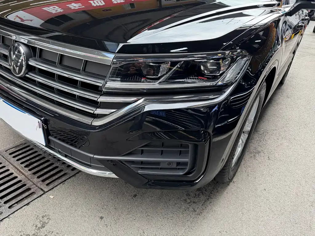 Volkswagen Touareg 2023 2.0TSI