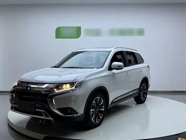 mitsubishi outlander