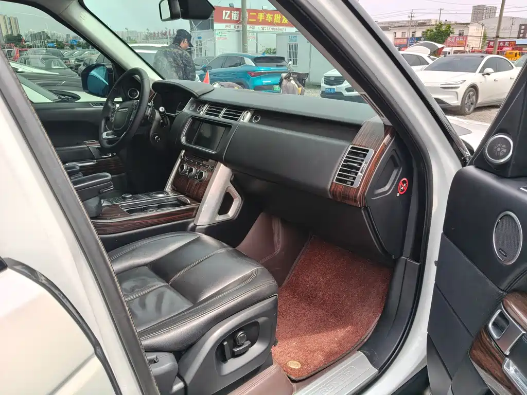 Land Rover Range Rover 2015 3.0 TDV6 Vogue