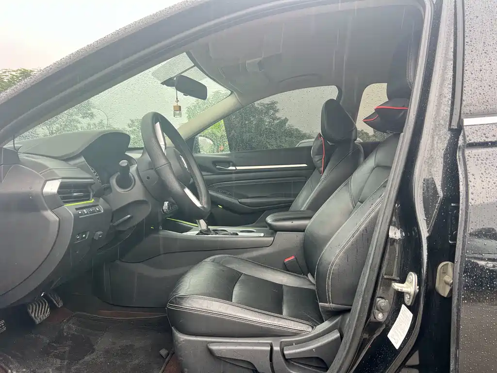 Nissan Teana — миниатюра 5