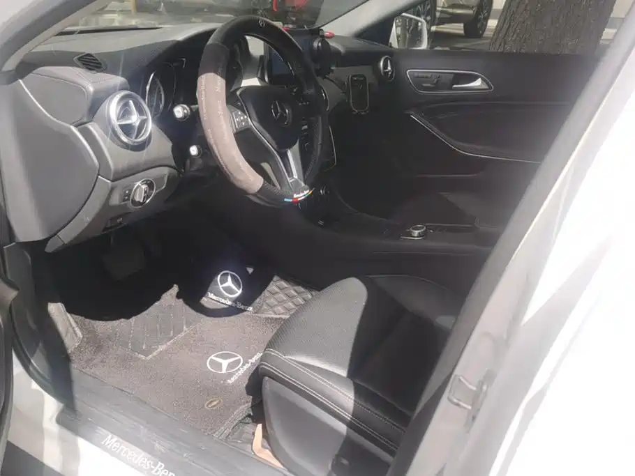 Mercedes-Benz GLA — миниатюра 9