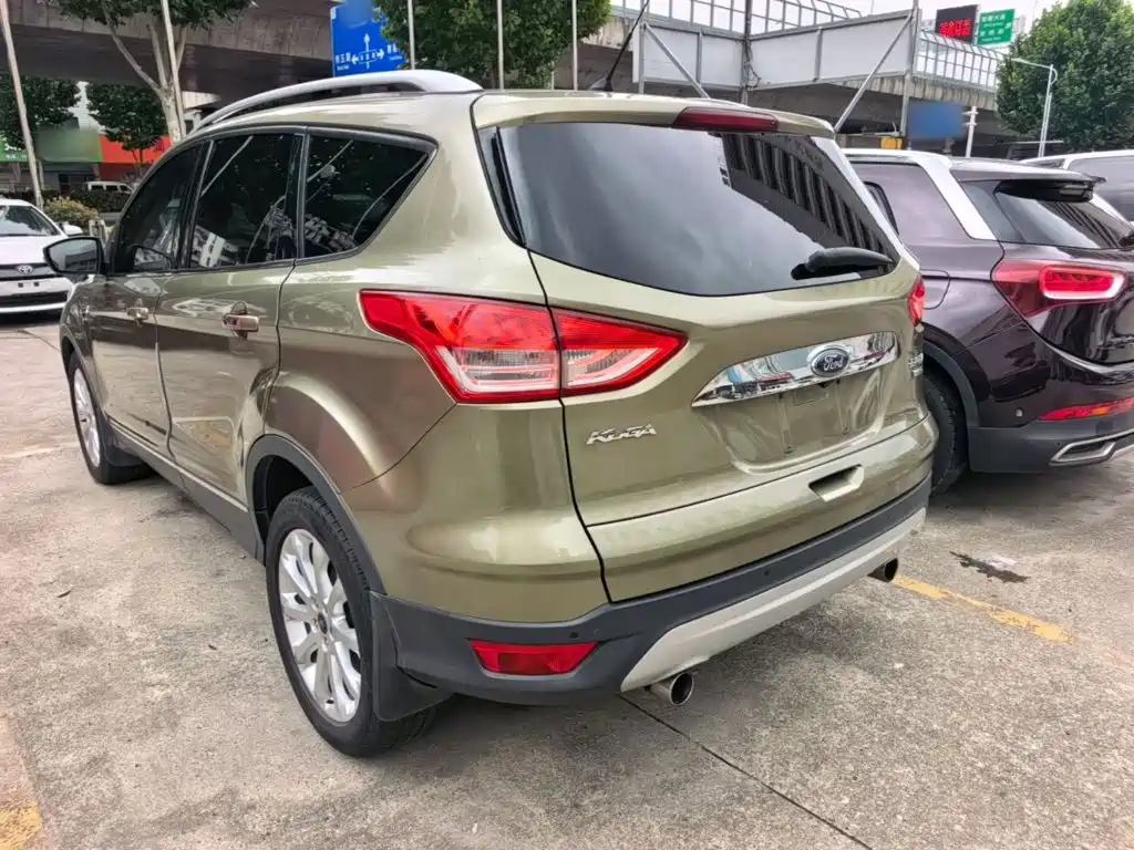 Ford Kuga — миниатюра 5