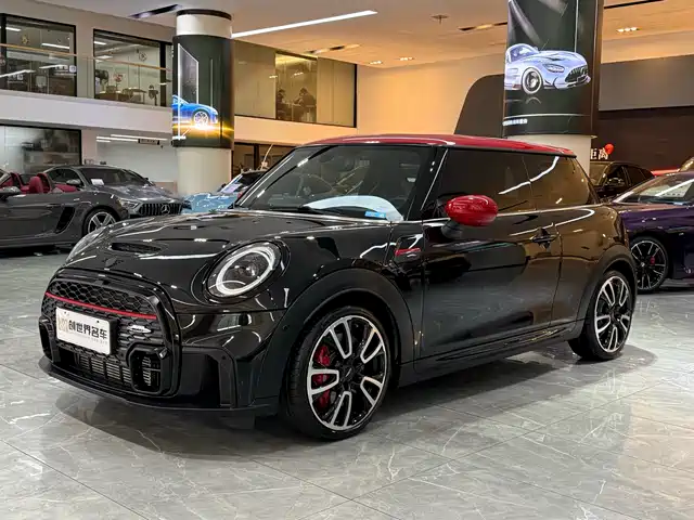 MINI JCW