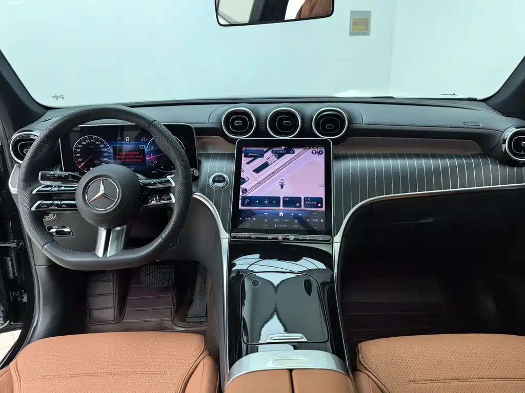 Mercedes-Benz GLC — миниатюра 12