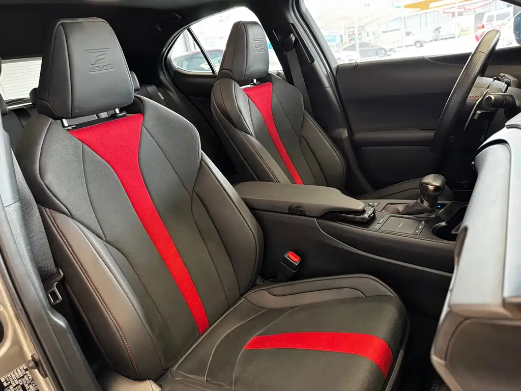Lexus UX — миниатюра 23