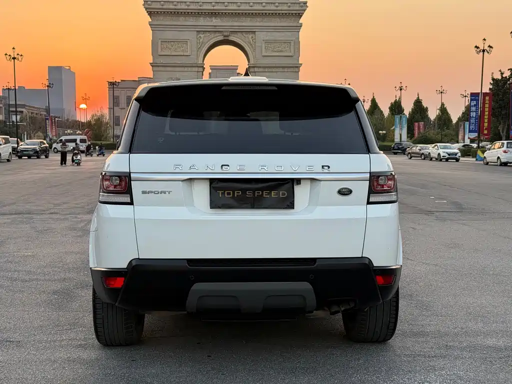 Land Rover Sport — миниатюра 7