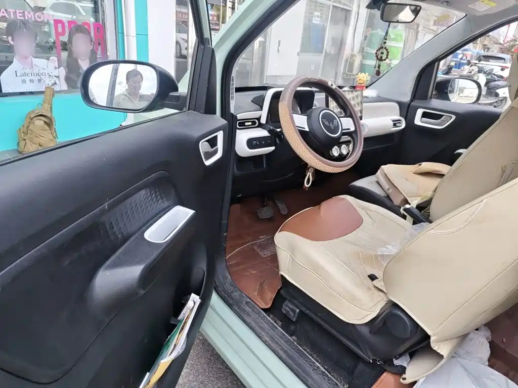 Wuling MINIEV — миниатюра 12