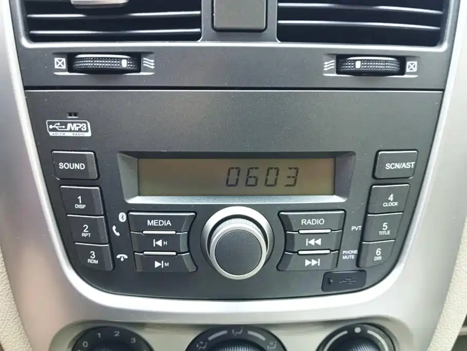 Buick Excelle — миниатюра 13