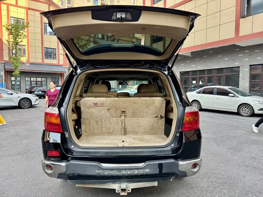 Toyota Highlander (Import) — миниатюра 17