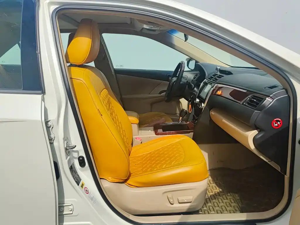 Toyota Camry — миниатюра 13