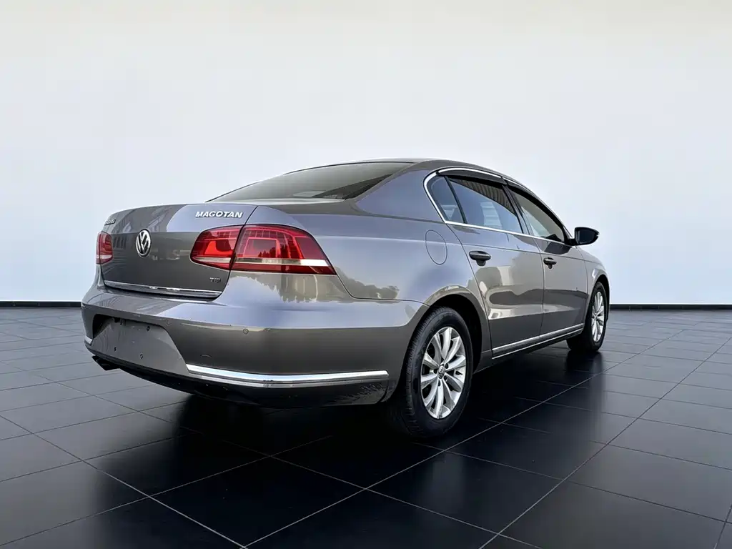 Volkswagen Magotan 2015 1.8TSI Lead