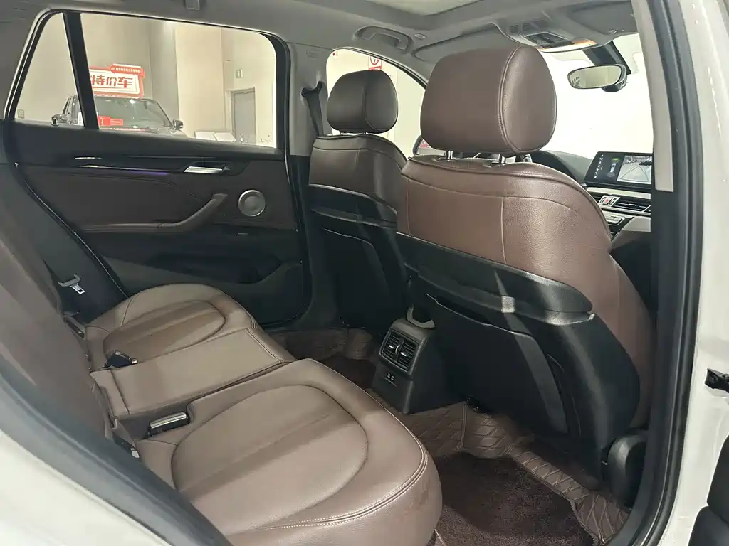 BMW X1 — миниатюра 17