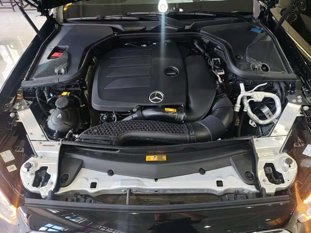 Mercedes-Benz E-Class — миниатюра 20