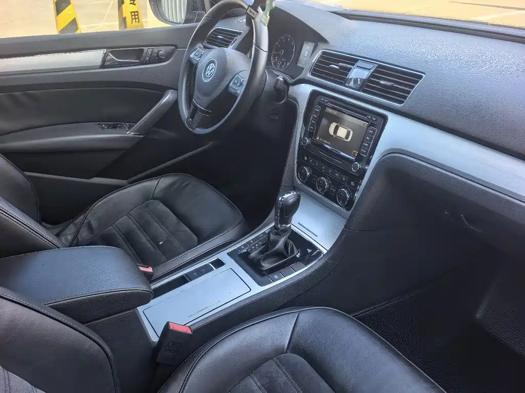 Volkswagen Passat — миниатюра 8
