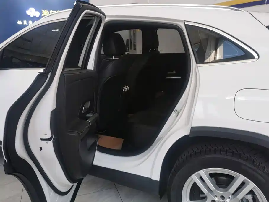 Mercedes-Benz GLA — миниатюра 11