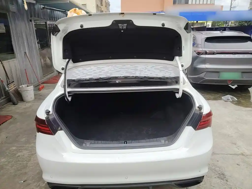 Geely Binrui — миниатюра 19