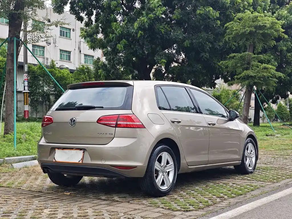 Volkswagen Golf — миниатюра 8